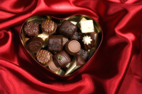 istock_heart-box.jpg, 661247 