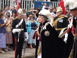  : Garter_2008_Queen_Duke.JPG