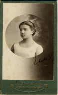  : SPbEkat1912Galya.jpg