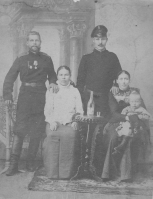  : DT.Grand.grand.father.Ivan.Sukhovolskiy.on.the.right.1905.jpeg