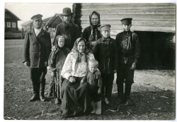 Семья И.Ф.Заозерского с семьей.jpg, 152909 байт