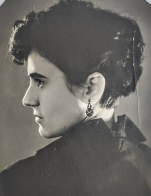 Screenshot_2025-11-08-15-31-35-209_air.com.myheritage.mobile.jpg, 262457 