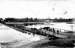  : img008.jpg