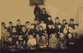  :    1944 .jpg