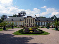 ������������� ����: 800px-Aboslute_Pavillon_josephine_01.jpg