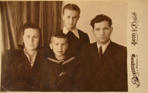  :   1956.jpg