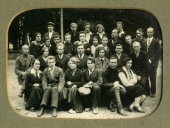  : 1933    - .jpg