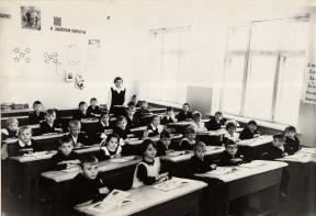  :    1 . 1976-1977 . .jpg