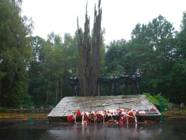 Porytowe wzgorze pomnik.jpg, 153061 