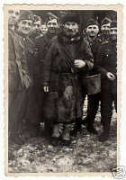  : Foto eines rusischen Juden mit Soldaten der WEHRMACHT..JPG
