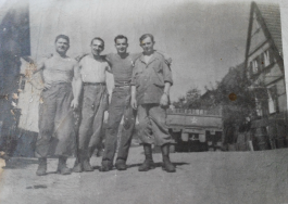  : 1945.jpg