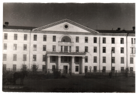  :   1970 .jpg