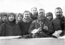  : 1932      .jpg
