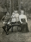  : Adinietz family picture restored Dec 18 2017.jpg