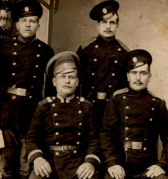  : 1915.jpg