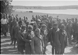 19410805.jpg, 29900 