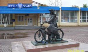 pamyatnik-pochtalonu-pechkinu-rossiya.jpg, 39977 