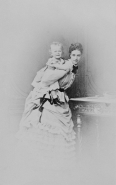  : Marii-Fedorovna-s-synom-Nikolaem-Aleksandrovichem.1870-g-e1434467731463.jpg