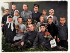  : Photo500004-Colorized.jpg
