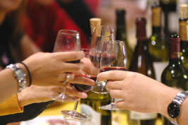 : A-Wine-Tasting-Affair-800x532.jpg