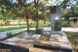  : Mogila_Morozova_Zandrok.jpg