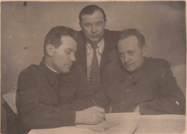  : __ _1944.jpg