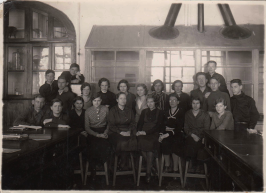  :  1935_0001.jpg