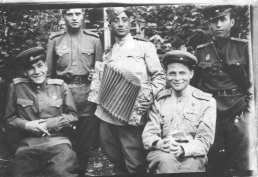  : 2 -  1945 .jpg