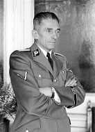  : 274px-Karl_Hermann_Frank_RF-SS.jpg