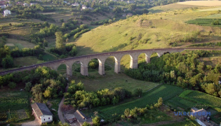 2.jpg, 121920 