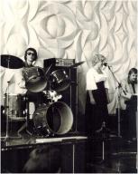 1981.  ..  ..   .jpg, 136618 