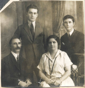 : Vassilieff's family.jpg