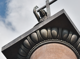 u74B8upYlQw.jpg, 1495110 