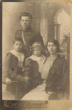  : Vilgelm-Avgustovich-SHperling-1874-1944-s-semej..jpg