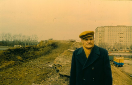  :          1987.jpg