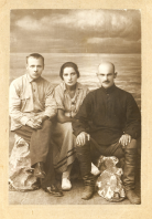  : 1926_InTaganrog_Yakov&Blyuma_1__01.jpg