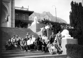 1930-10_24_Kouzmin_inGroup_1930_4.jpg, 1574847 