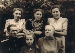  : Ida&Faina 01.jpg